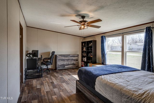 35 Windsor Street, Mosheim, TN 37818