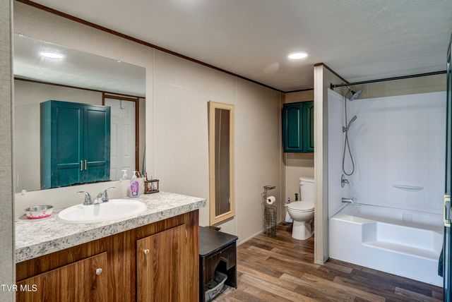 35 Windsor Street, Mosheim, TN 37818