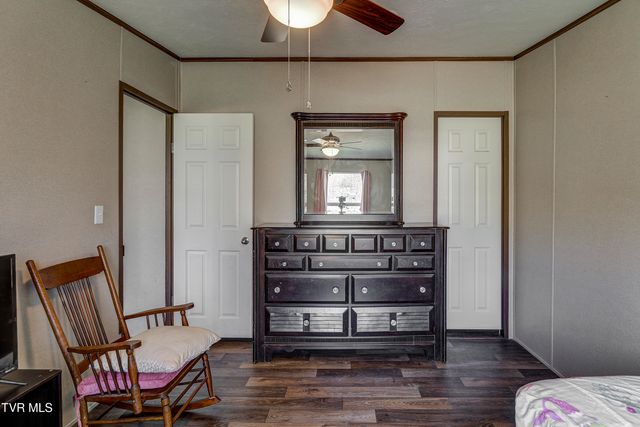 35 Windsor Street, Mosheim, TN 37818