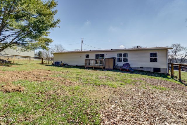 35 Windsor Street, Mosheim, TN 37818