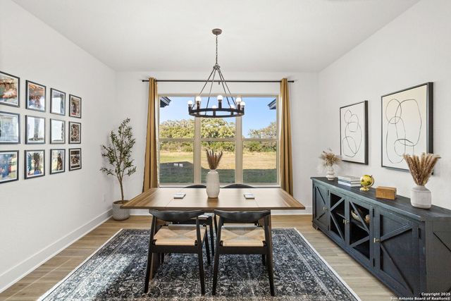 187 STONE LOOP, Castroville, TX 78009