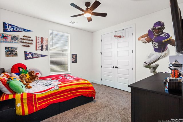 187 STONE LOOP, Castroville, TX 78009