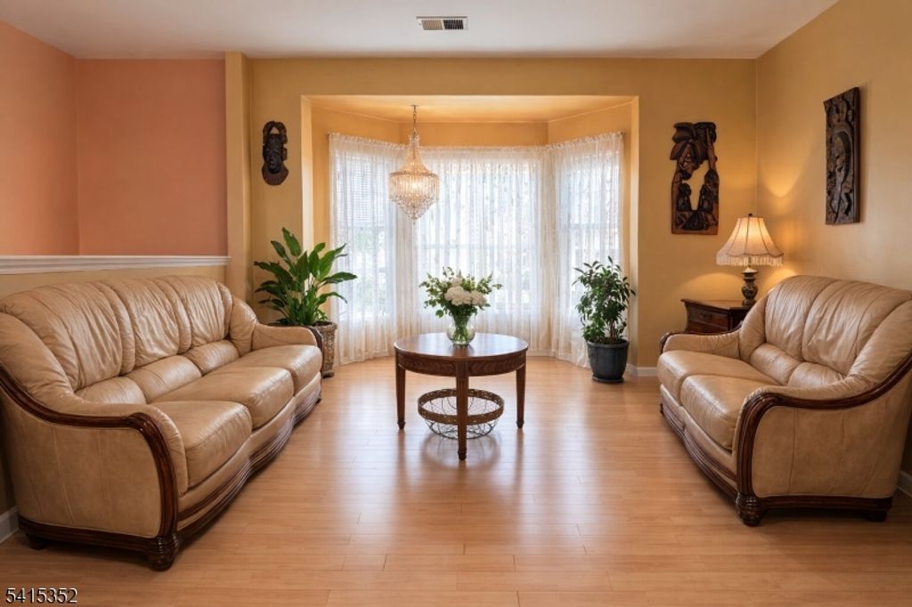 93 Perez Dr, Newark City, NJ 07103