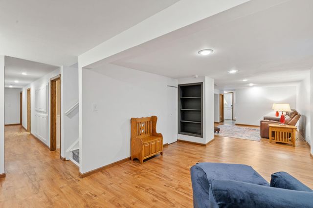 9424 Chicago Avenue S, Bloomington, MN 55420