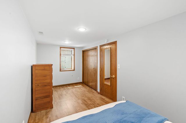 9424 Chicago Avenue S, Bloomington, MN 55420