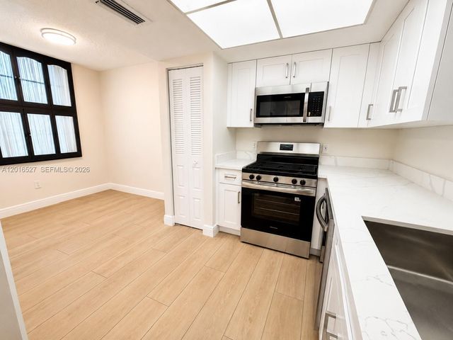7396 NW 18th Street 101, Margate, FL 33063