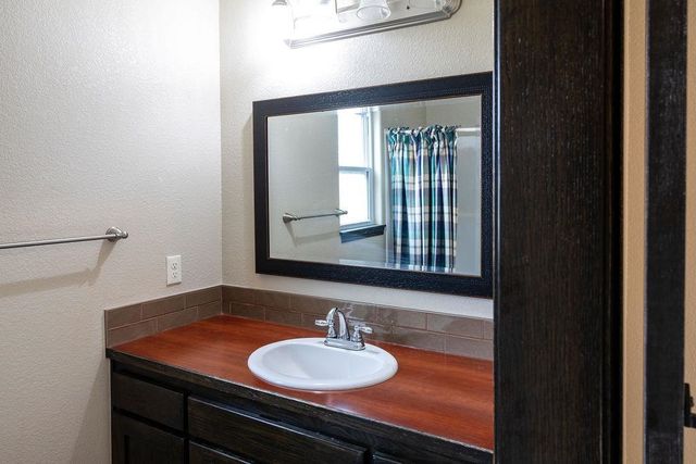 606 N Emporia, El Dorado, KS 67042