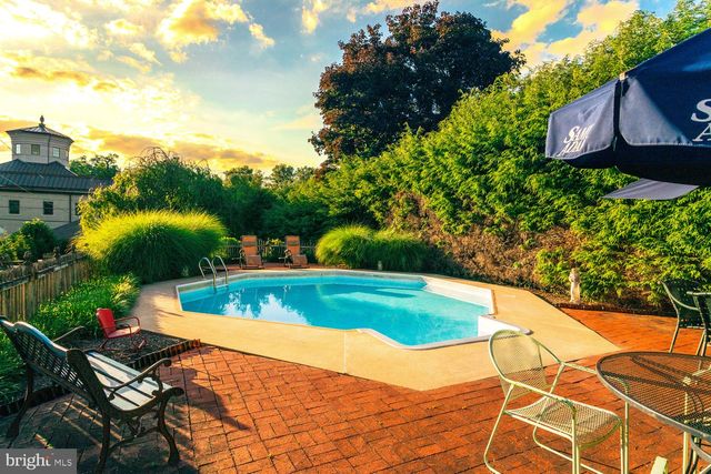 543 CHESTNUT ST, Columbia, PA 17512