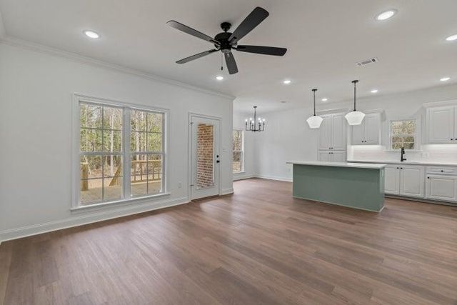 908 Mississippi 44, Sumrall, MS 39482