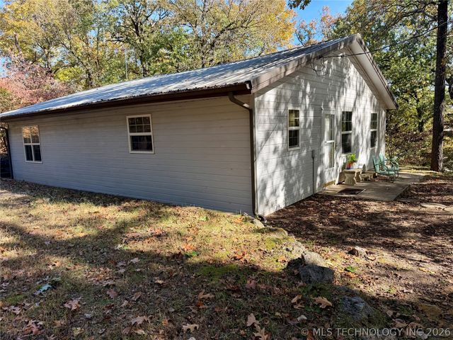 425671 E 1168 Road, Eufaula, OK 74432