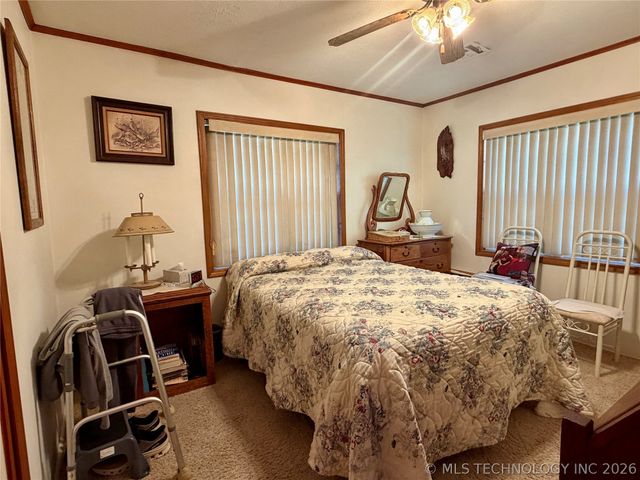 425671 E 1168 Road, Eufaula, OK 74432