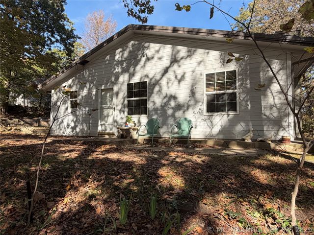 425671 E 1168 Road, Eufaula, OK 74432