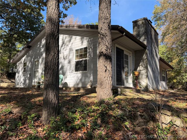 425671 E 1168 Road, Eufaula, OK 74432