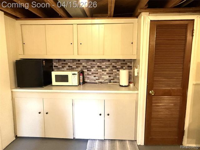 24859 Crowley Street, Taylor, MI 48180