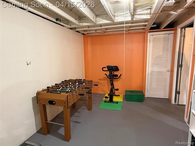 24859 Crowley Street, Taylor, MI 48180