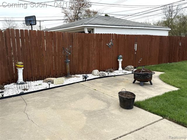 24859 Crowley Street, Taylor, MI 48180