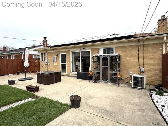 24859 Crowley Street, Taylor, MI 48180