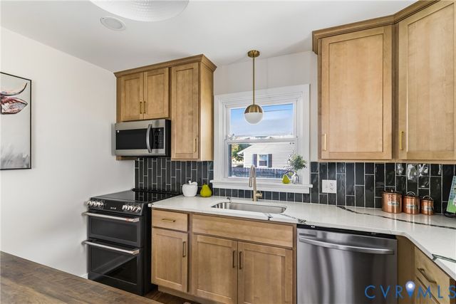 4805 Gilmour Rd, Henrico, VA 23150