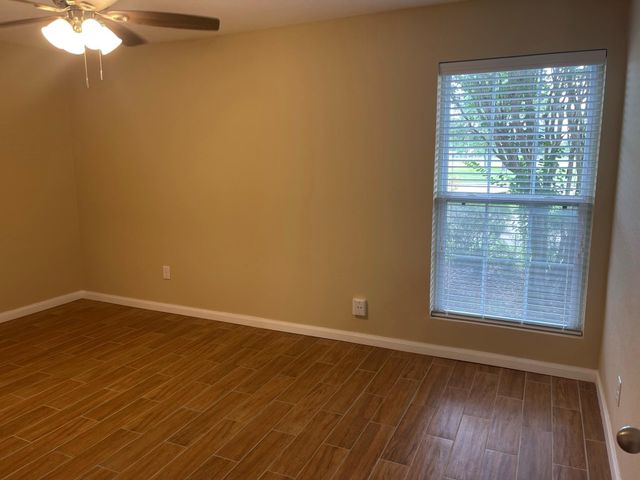 5550 N Braeswood Boulevard 134, Houston, TX 77096