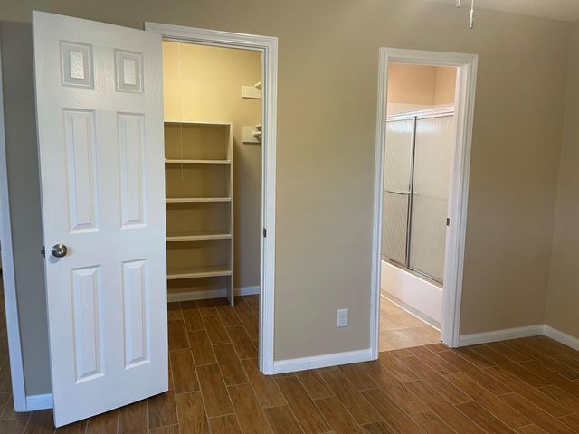 5550 N Braeswood Boulevard 134, Houston, TX 77096