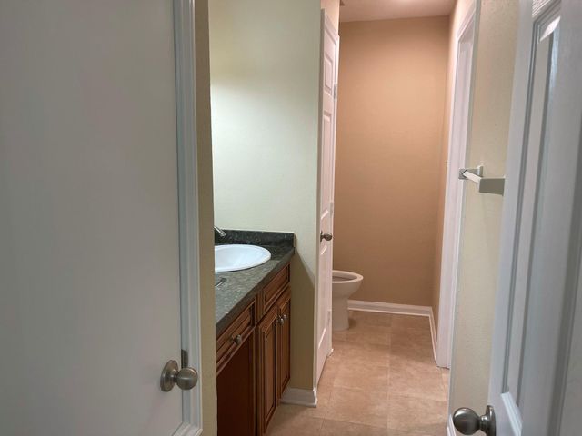 5550 N Braeswood Boulevard 134, Houston, TX 77096