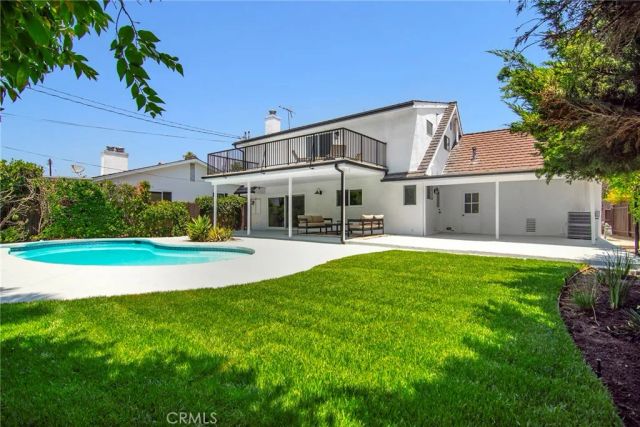 5655 Ramara Avenue, Woodland Hills, CA 91367