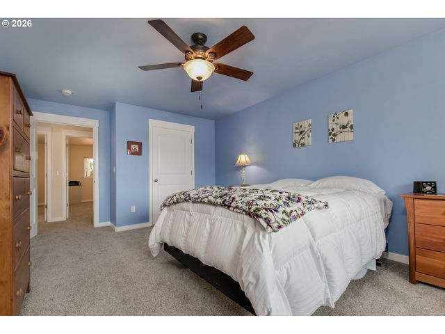 2279 Clear Vue Ln, Springfield, OR 97477