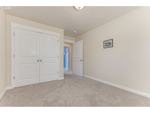 2279 Clear Vue Ln, Springfield, OR 97477