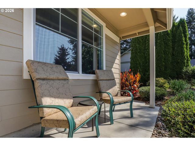 2279 Clear Vue Ln, Springfield, OR 97477