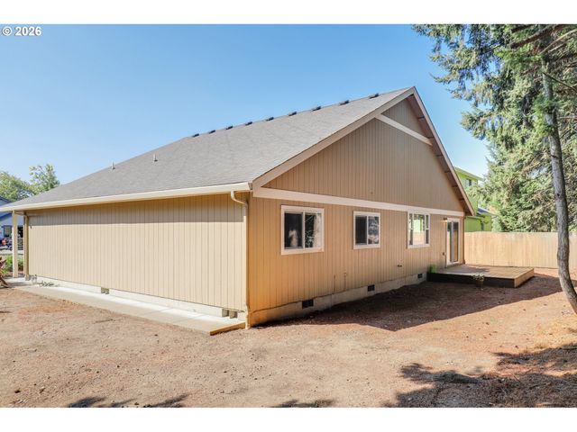 2279 Clear Vue Ln, Springfield, OR 97477