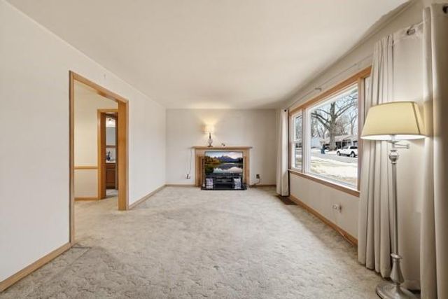 3705 S VERMONT Avenue, Independence, MO 64052