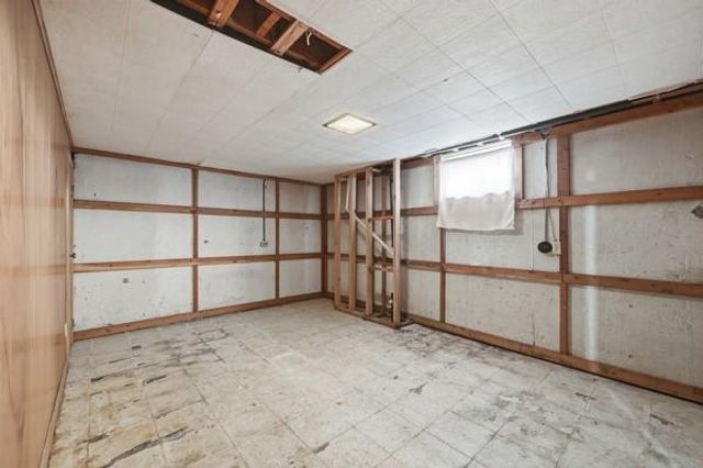 3705 S VERMONT Avenue, Independence, MO 64052