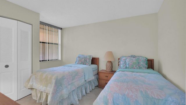 450 Egret Circle 9207, Delray Beach, FL 33444