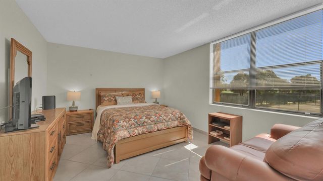 450 Egret Circle 9207, Delray Beach, FL 33444