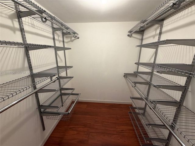240 Lakeview Drive 308, Weston, FL 33326
