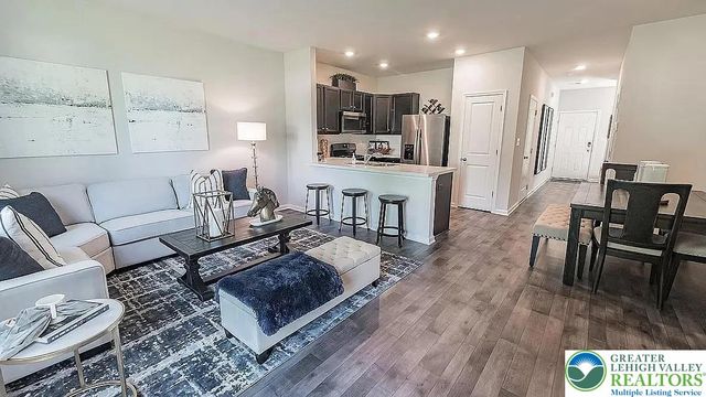 1145 Lova Lane, Allentown City, PA 18103