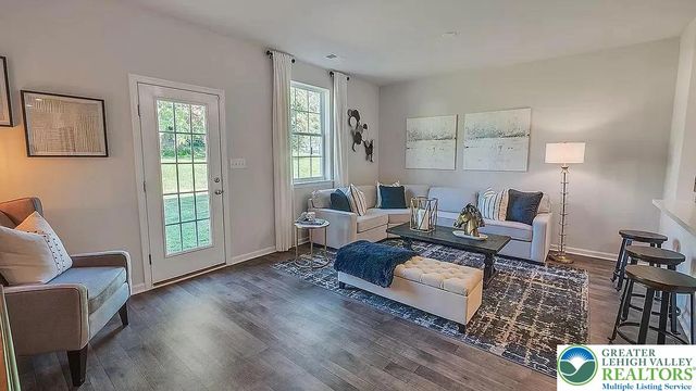 1145 Lova Lane, Allentown City, PA 18103