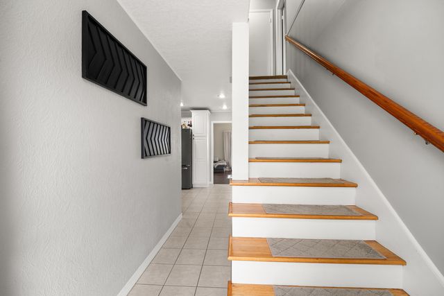 526 Meadowview Drive, Clinton, IA 52732