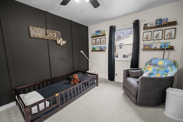 526 Meadowview Drive, Clinton, IA 52732