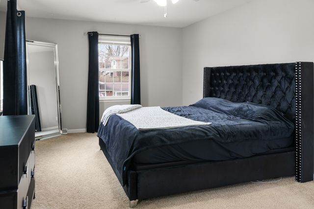 526 Meadowview Drive, Clinton, IA 52732