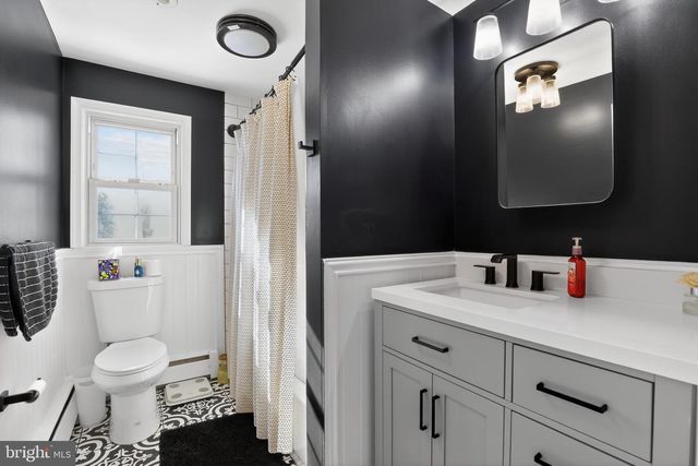 1015 SYCAMORE AVE, Laurel Springs, NJ 08021