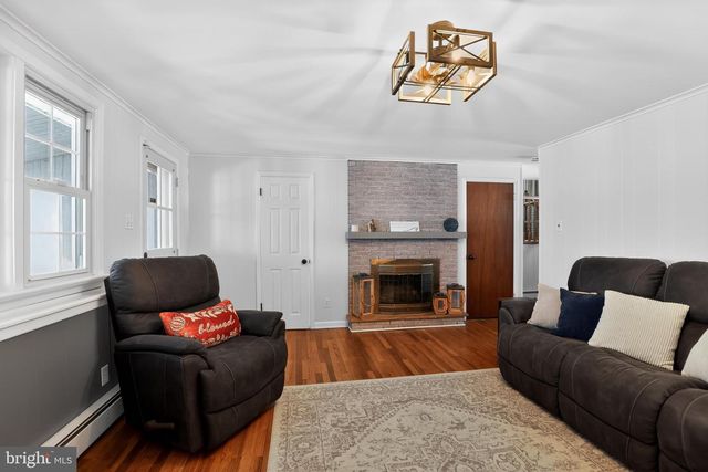 1015 SYCAMORE AVE, Laurel Springs, NJ 08021