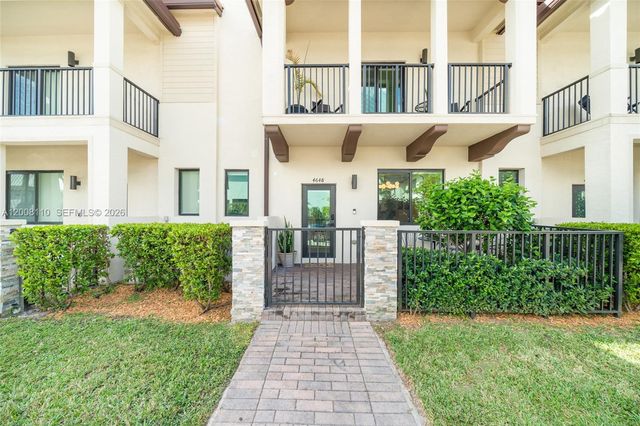 4648 NW 83rd Ave, Doral, FL 33166