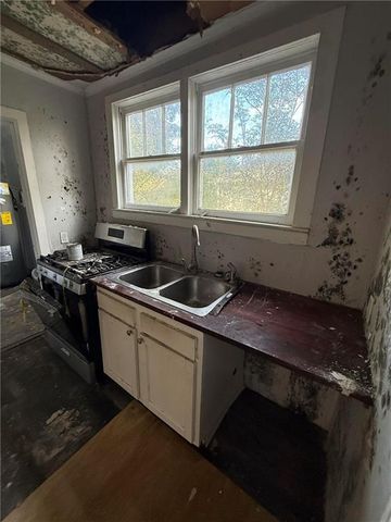 352 Ann Street, Mobile, AL 36604