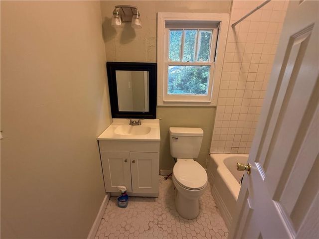 352 Ann Street S, Mobile, AL 36604