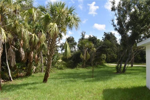 2863 Vineyard CIR, North Port, FL 34288