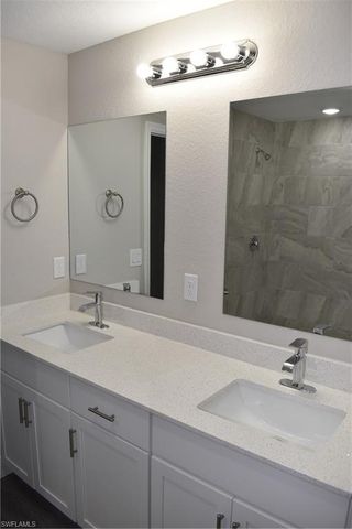 2863 Vineyard CIR, North Port, FL 34288