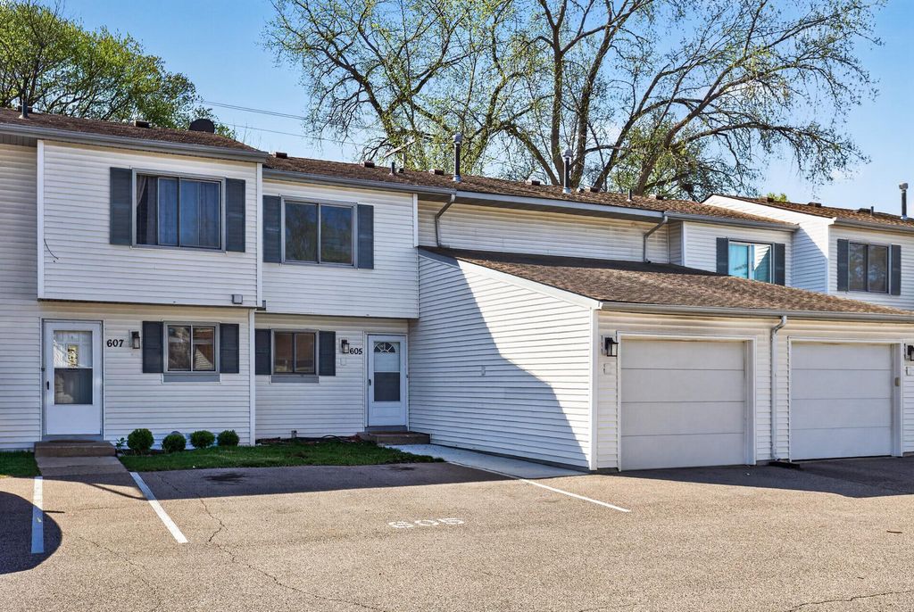 605 Portland Drive E, Burnsville, MN 55337 — exterior
