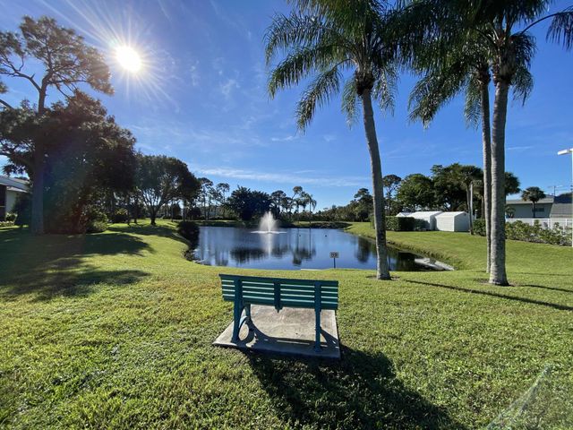 3744 Savoy Lane B2, West Palm Beach, FL 33417