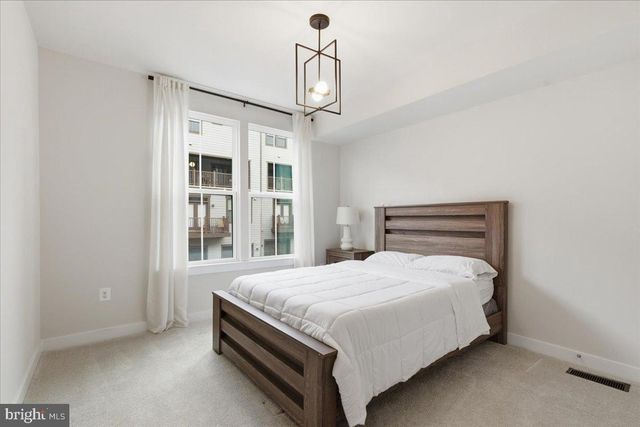 17422 SOUTHERN SHORES DR, Dumfries, VA 22026